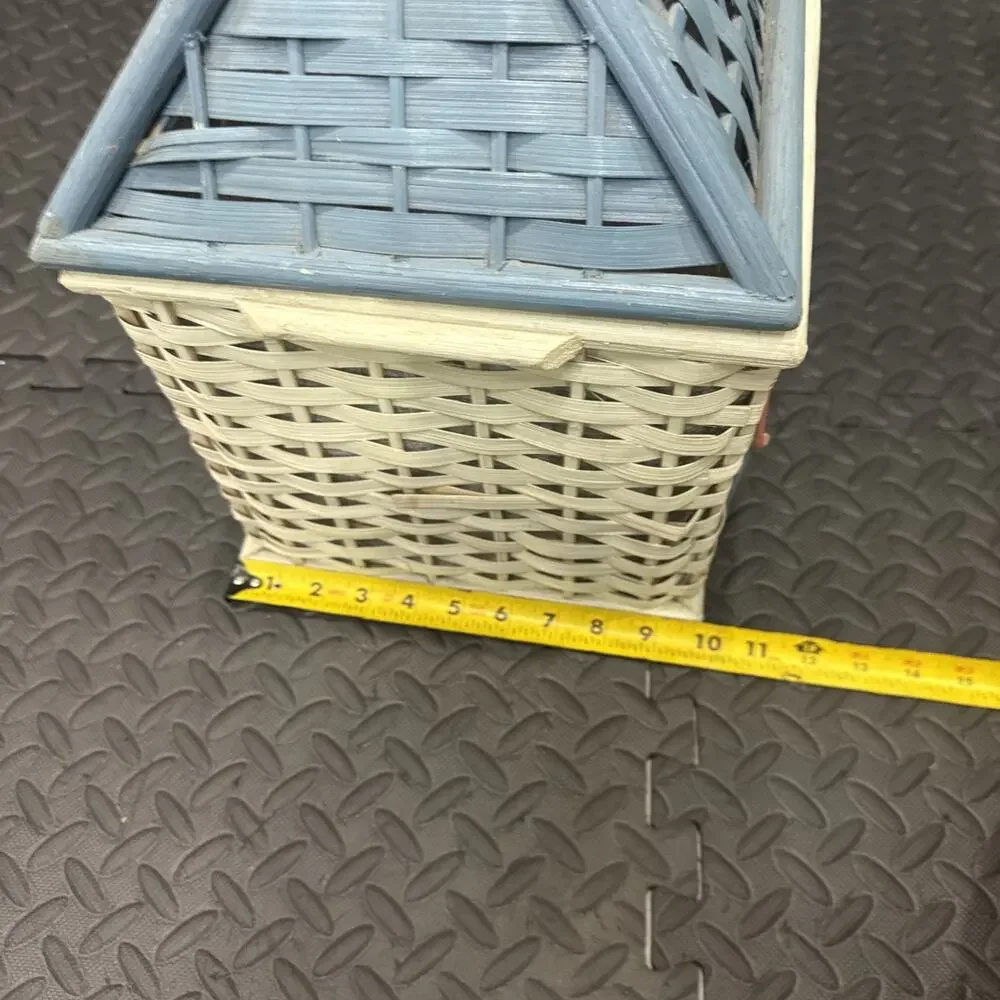 Vintage Cottage House Shaped Wicker Basket Storage Hamper *